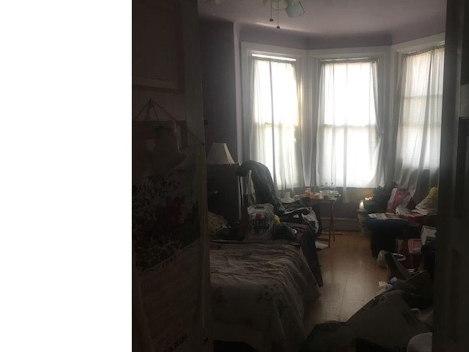 1st image of 2221 W Cumberland St