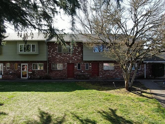 1st image of 2054 NE Hogan Dr Unit 22