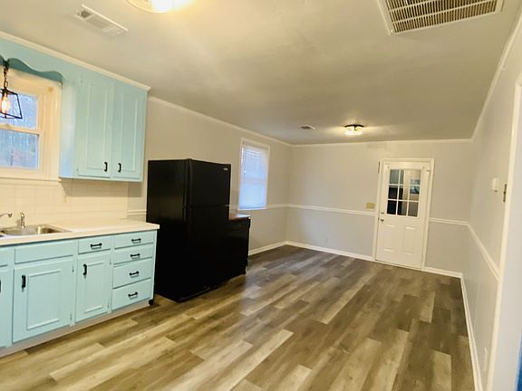 5th image of 201 Hobbs Dr