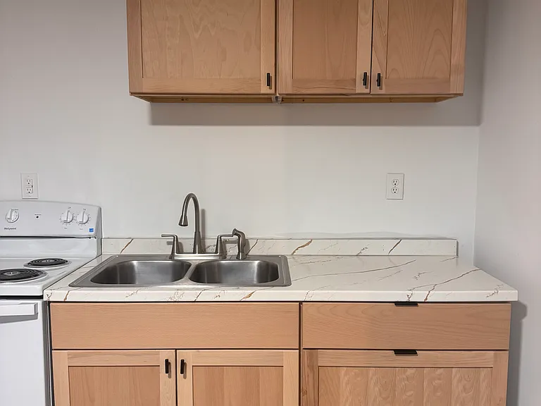 1530 W Euclid Ave #A — Photo 4