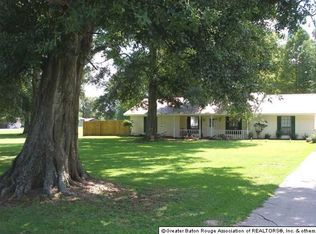 10538 George Lambert Rd, Saint Amant, LA 70774