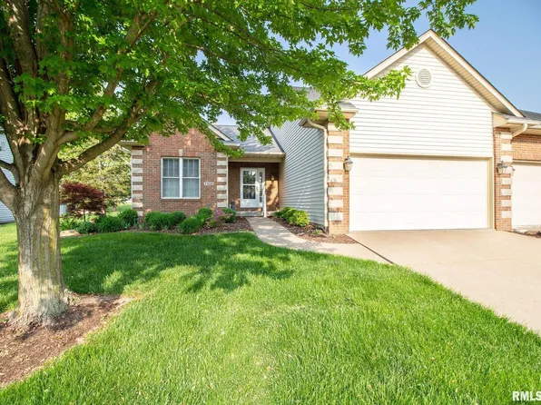 1326 33rd Avenue Cir, Silvis, IL 61282