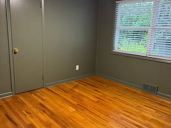 5th image of 2783 Mount Olive Dr