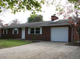 1100 W Beaver Creek Dr, Powell, TN 37849