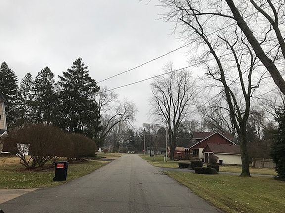 4th image of 1678 Wolverine St