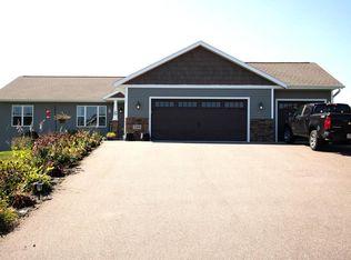 2369 Towerwoods Dr, Mosinee, WI 54455