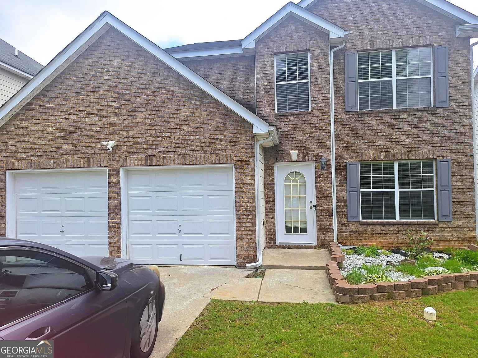 4 bed, 3.0 bath, 1885 sqft, $2,200 — Photo 1
