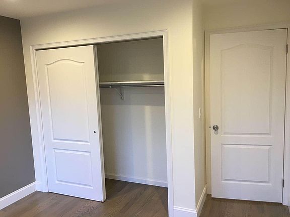 3rd image of 738 Elton Ave #1