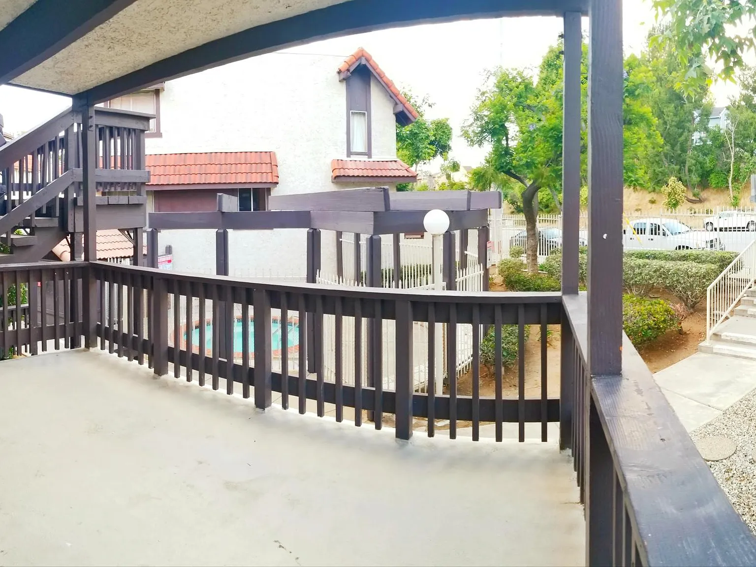 2 bed, 703 sqft, $2,200 — Photo 3