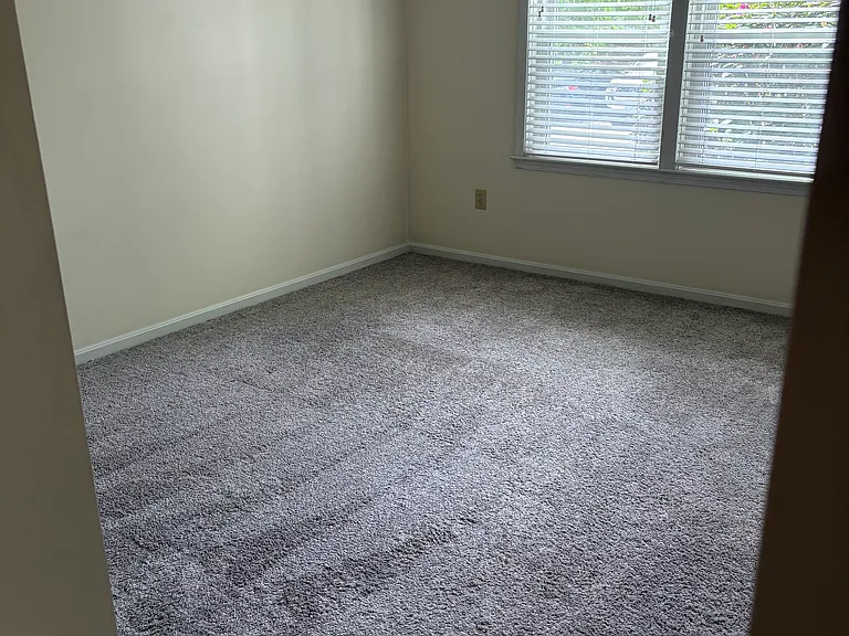 690 S Porter St #19 — Photo 10