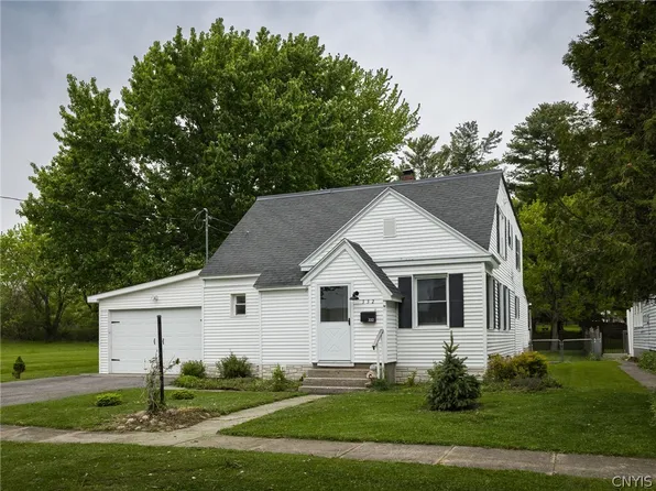 332 Butterfield Ave, Watertown, NY 13601