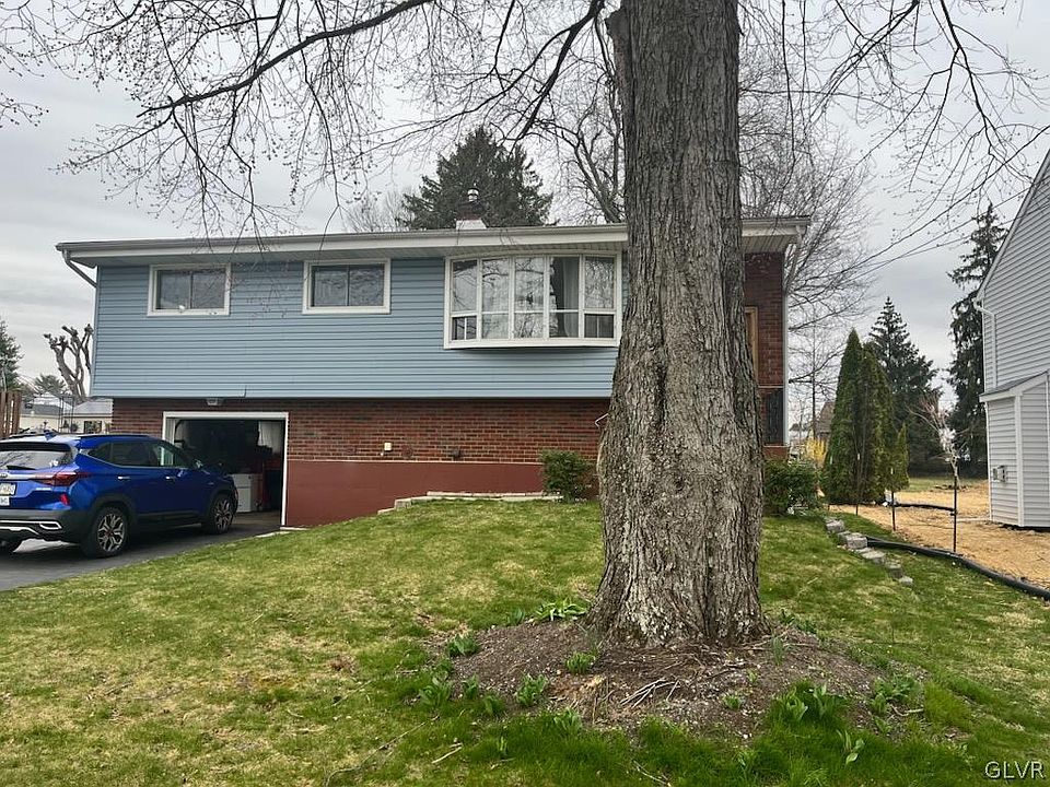 2nd image of 319 Franklin St