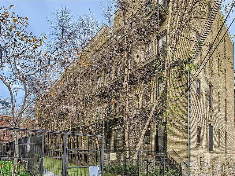 605 S 9th St #3 — Photo 3
