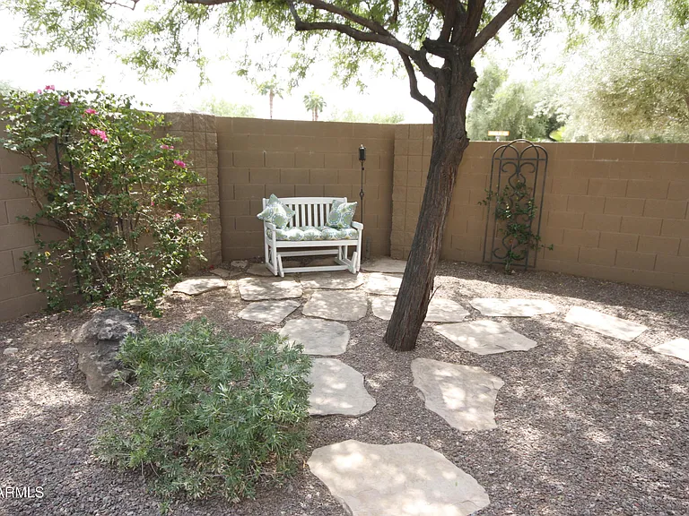 17907 N 168th Ln — Photo 37