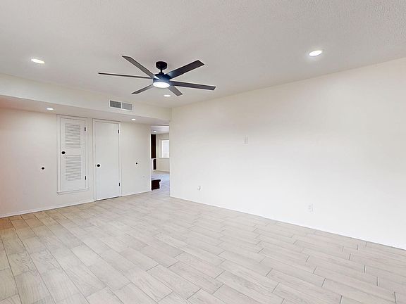 4th image of 10412 Hermes Dr