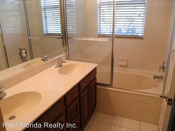 5th image of 891 Pipers Cay Dr