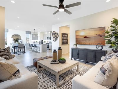 1035 Potomac Ln, Vista, CA, 92081