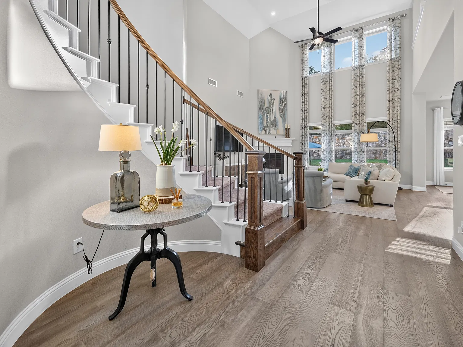 4 bed, 3.5 bath, 3836 sqft, $4,500 — Photo 4