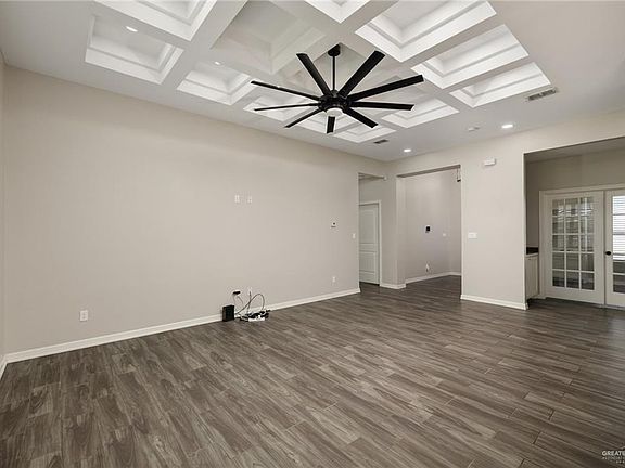 2nd image of 2813 Ulex Ave