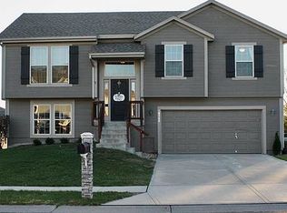 18380 Meade St, Gardner, KS 66030