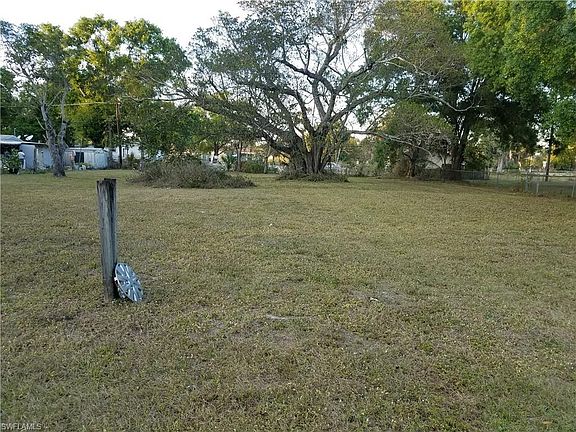 4th image of 139 Lucille Ave