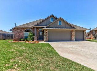 18217 Sandhurst Ct, Edmond, OK 73012