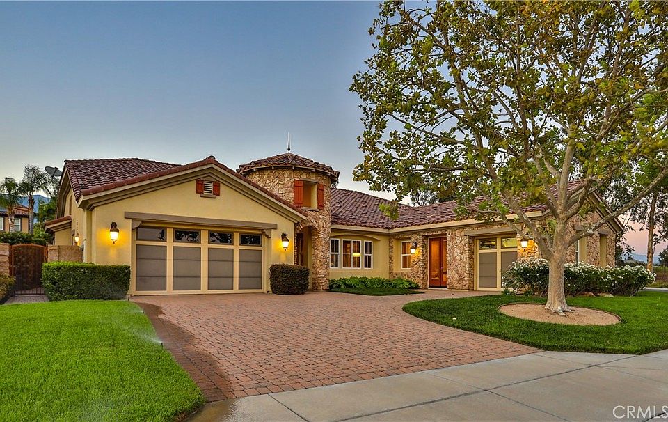 1st image of 13052 Via Tesoro Dr