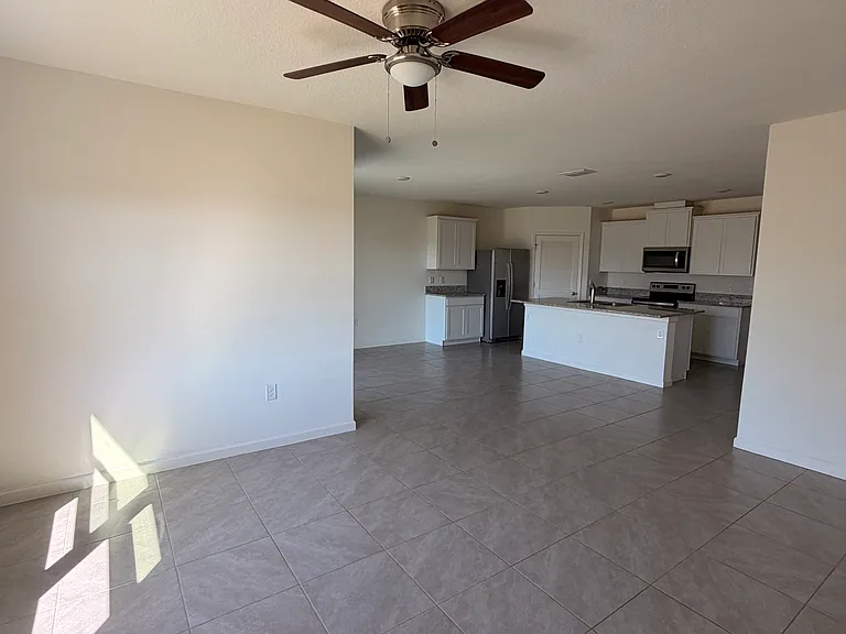 3636 Aberdeen Dr SE — Photo 9