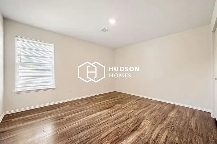 307 S Louisiana St — Photo 10