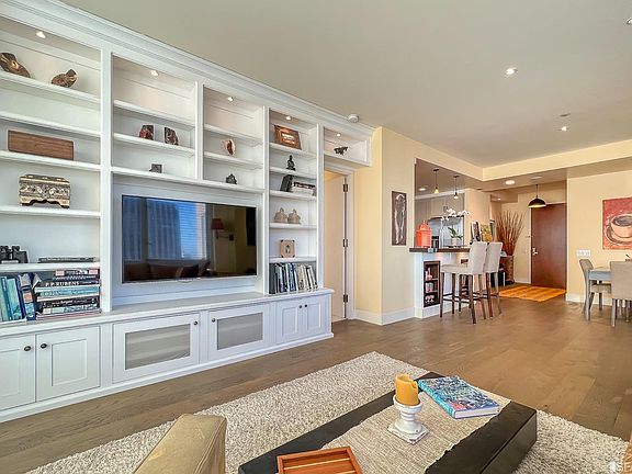 3rd image of 333 Bush St APT 3801