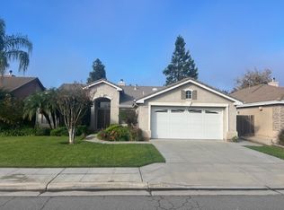 7563 N State St, Fresno, CA 93722