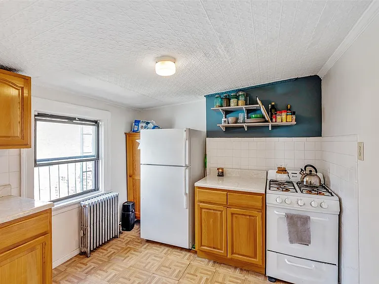 519.5 Manila Ave #2 — Photo 6