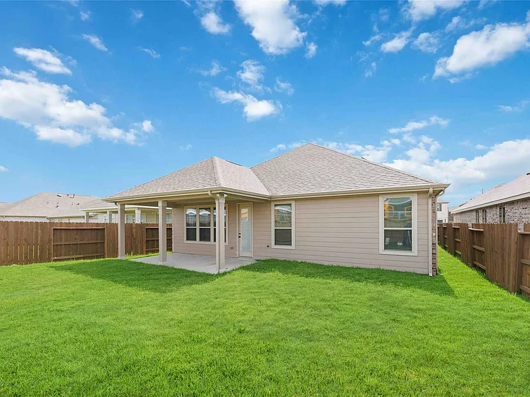 7627 Coral Key Dr — Photo 24