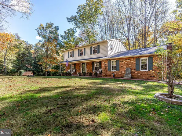 8128 Blandsford Dr, Manassas, VA 20111