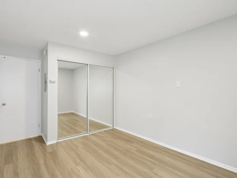 5405 Lindley Avenue — Photo 51