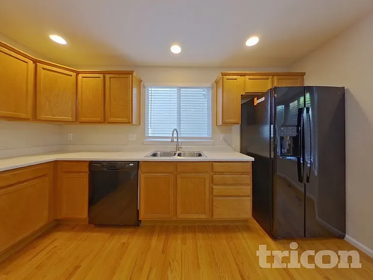 16565 Humboldt St — Photo 5