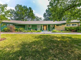 242 S Courtleigh Dr, Wichita, KS 67218