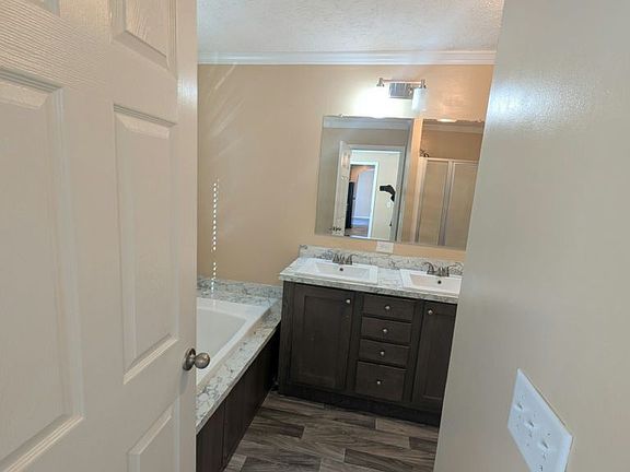 4th image of 1630 Balkin Rd #71