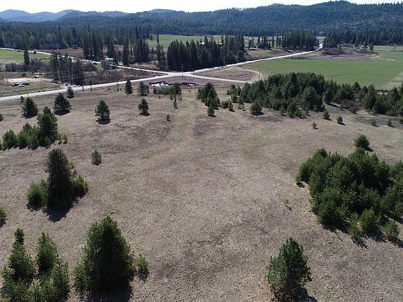 3rd image of 2020 Westside Calispell Rd #A