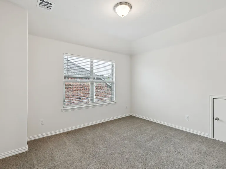 3913 Forged Way — Photo 37