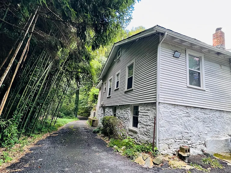 8703 Burdette Rd — Photo 20