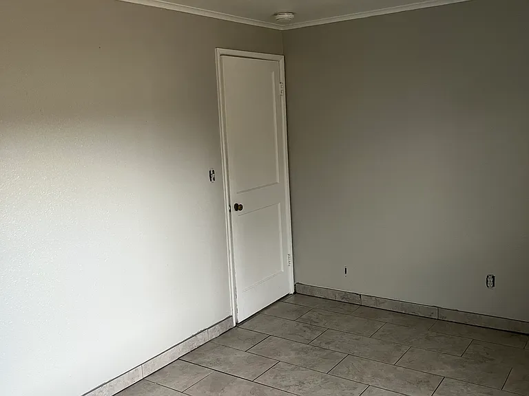 802 S Garfield St — Photo 10