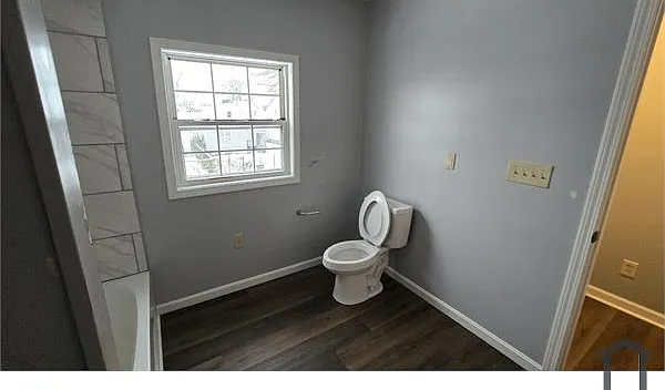 806 S 37th St — Photo 9