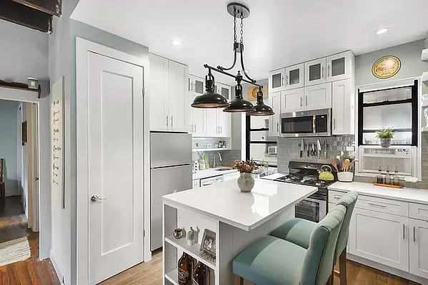 Rented by Douglas Elliman | media 3