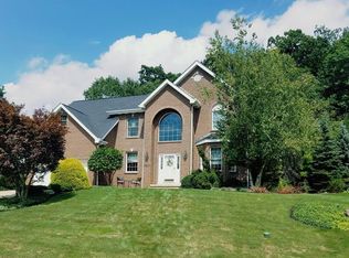 6514 Ten Point Cir, Trafford, PA 15085