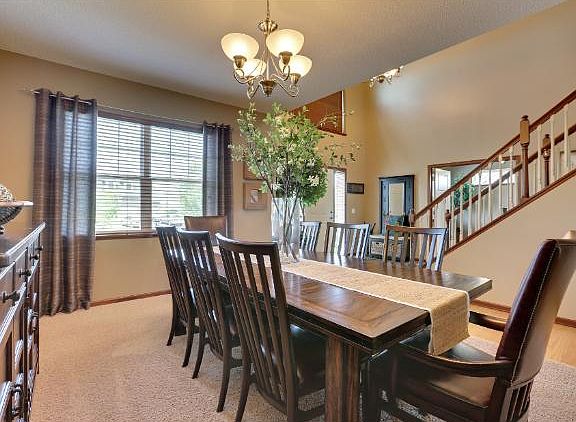 4th image of 10144 Florida Cir N