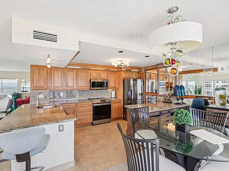 3550 Galt Ocean Dr — Photo 6
