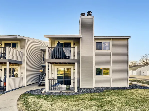 1713 Fulham St APT F, Lauderdale, MN 55113