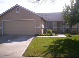 361 Paradise Dr, Livingston, CA 95334
