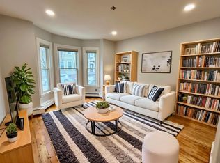 146 L St S, Boston, MA 02127